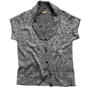 Levi's Short Sleeve Button Sweater Size M